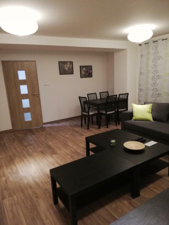Apartmany Pod Divadlem Znojmo Extérieur photo