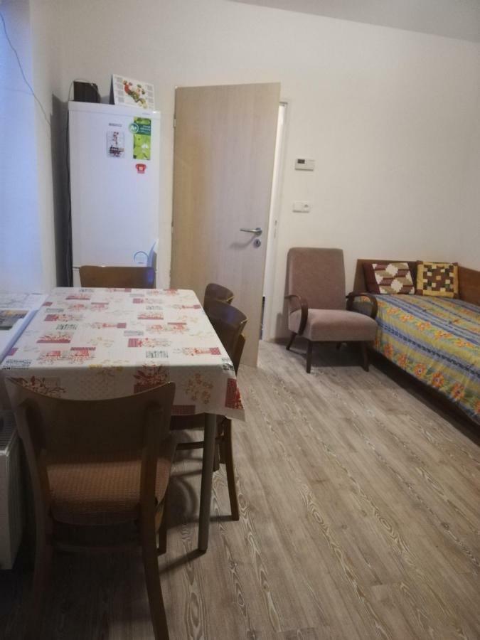 Apartmany Pod Divadlem Znojmo Extérieur photo