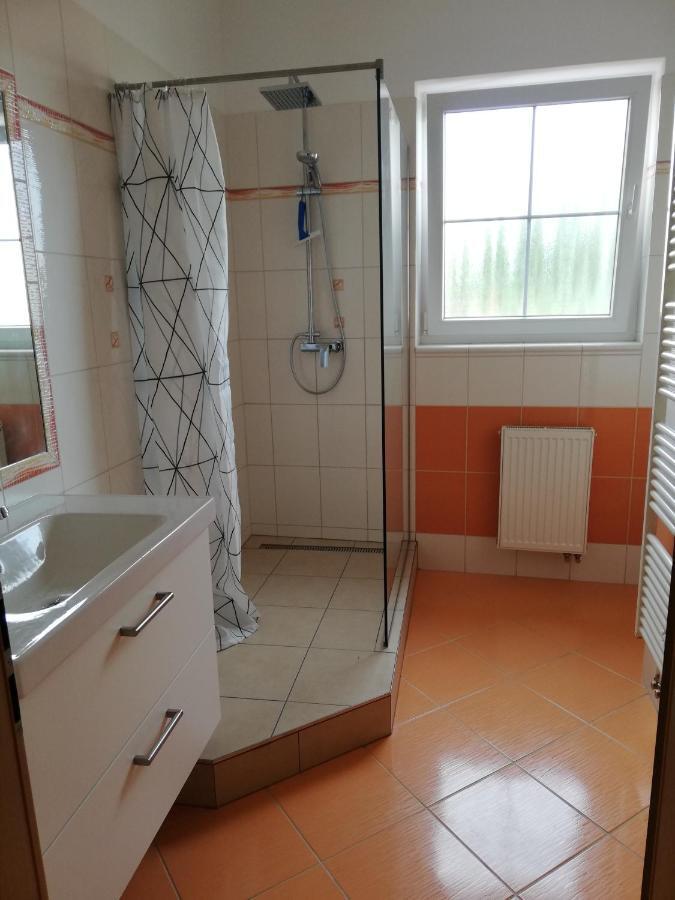 Apartmany Pod Divadlem Znojmo Extérieur photo