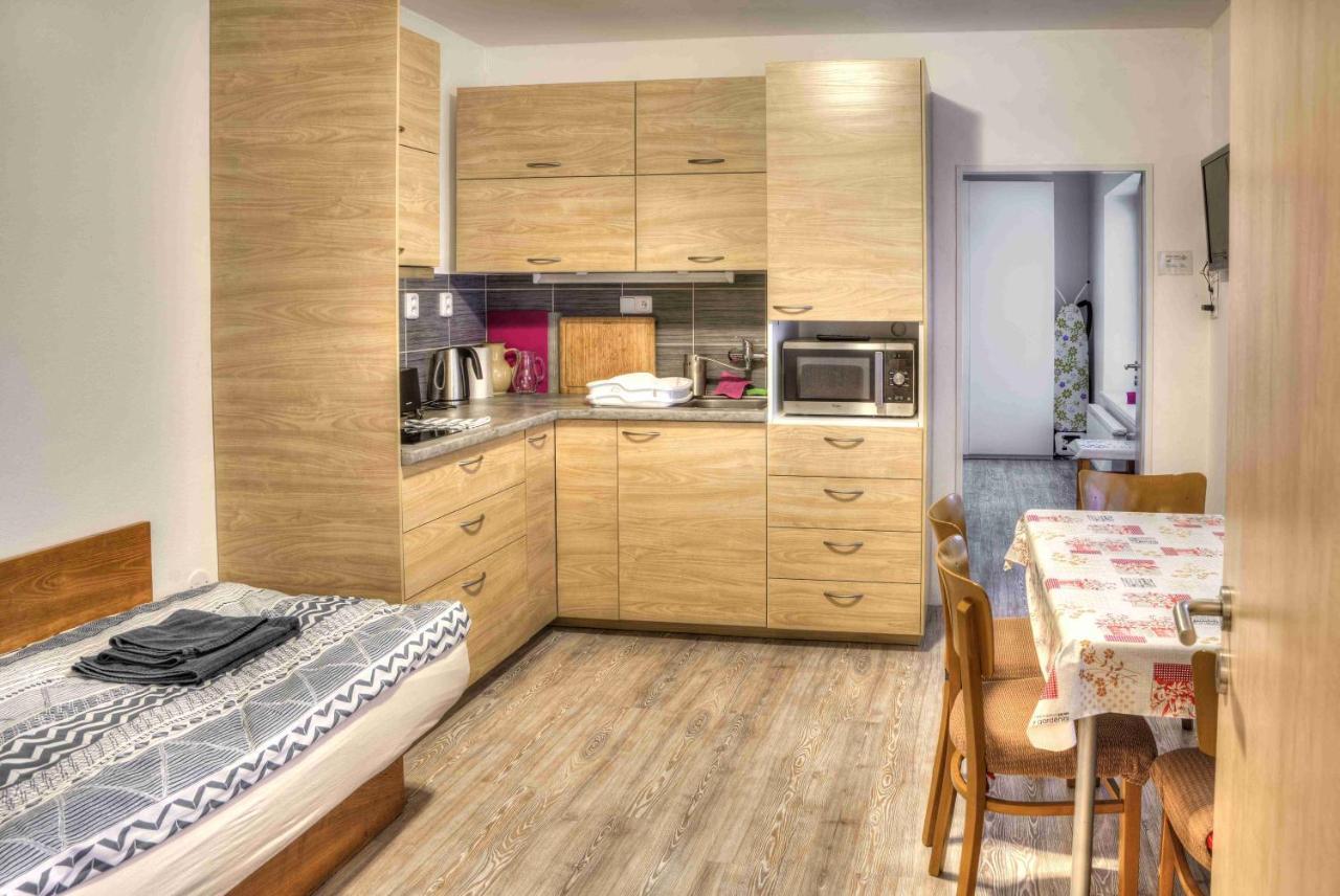 Apartmany Pod Divadlem Znojmo Extérieur photo